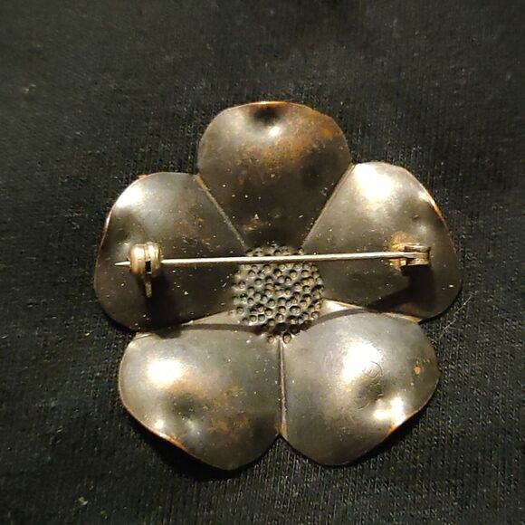Arts n Crafts era Copper flower pin unsigned - Picture 2 of 2